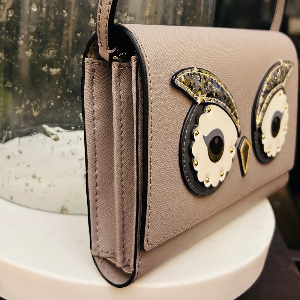 kate spade taupe owl crossbody with gold and cream accents - Picture 3 of 14